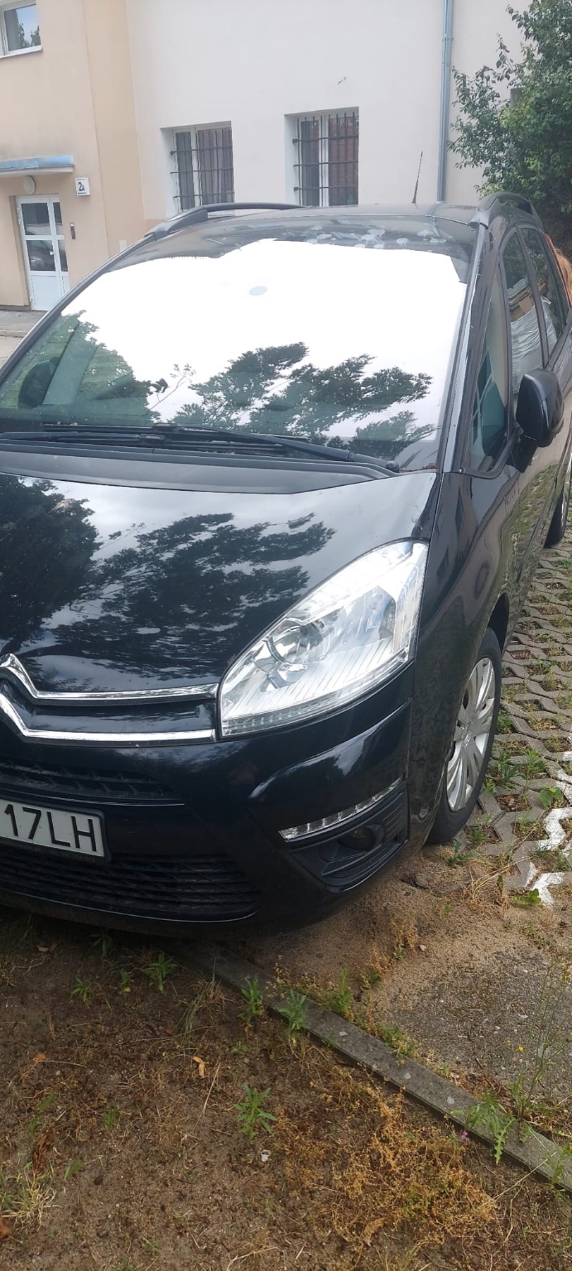 Front of the Citroen C4 Grand Picasso