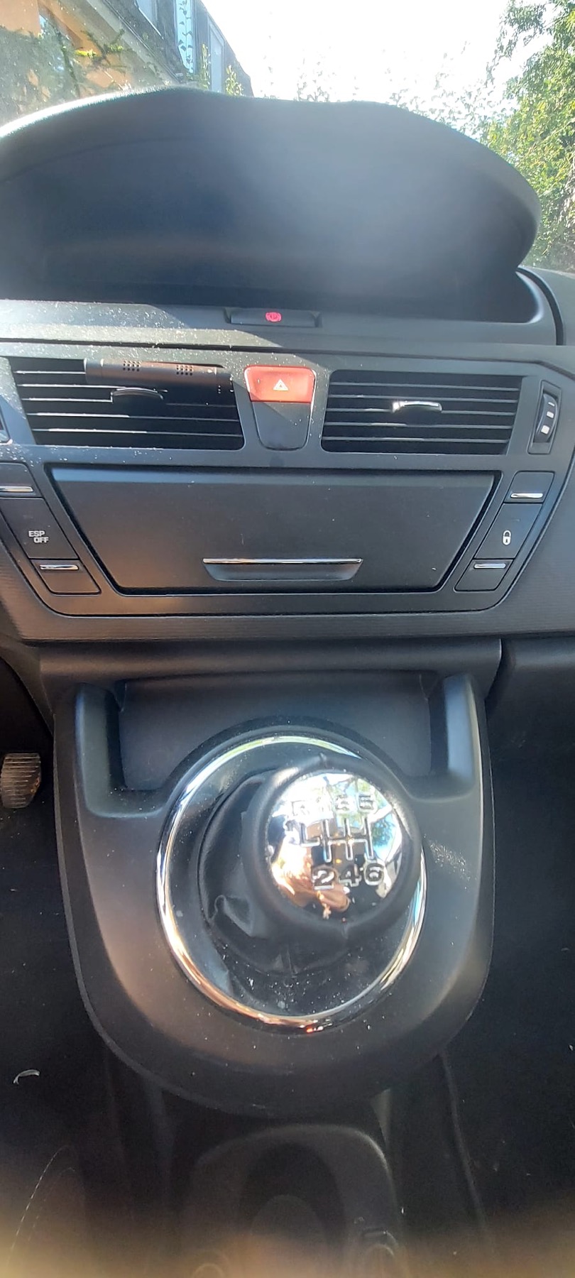 Manual gear lever