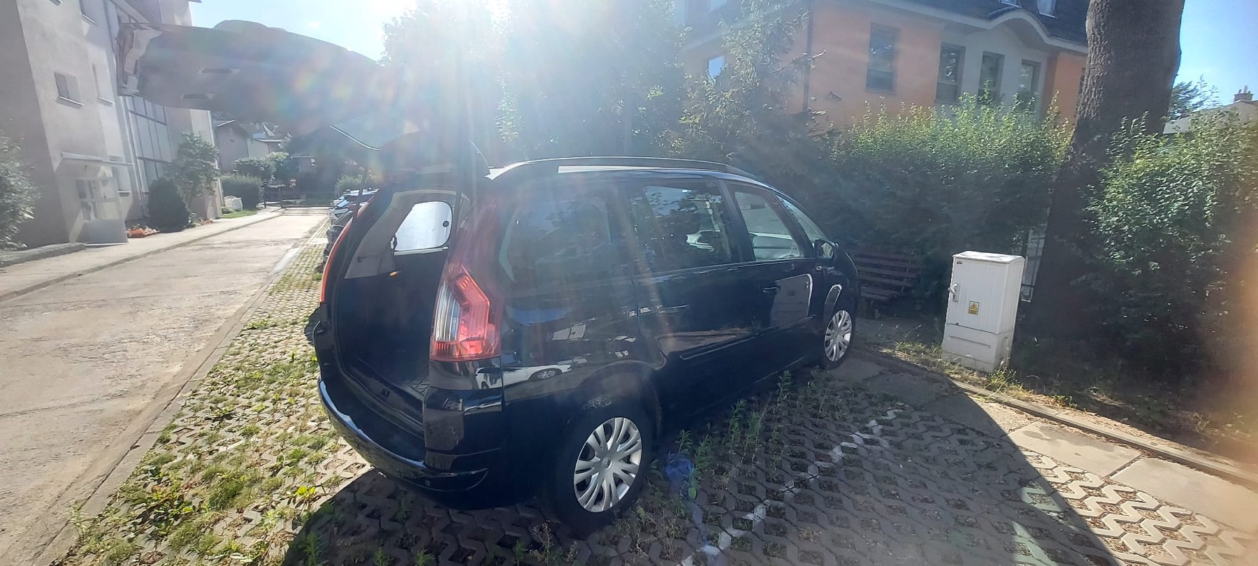 Rear side view
